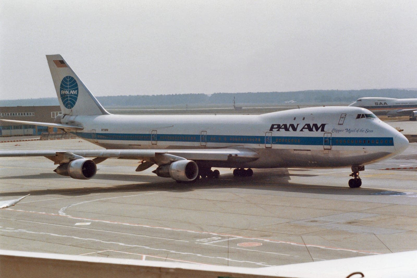 Boeing 747-121 N739PA, Clipper Maid of the Seas, at Frankfurt in 1986. It was destroyed over Lockerbie on 21 December 1988.