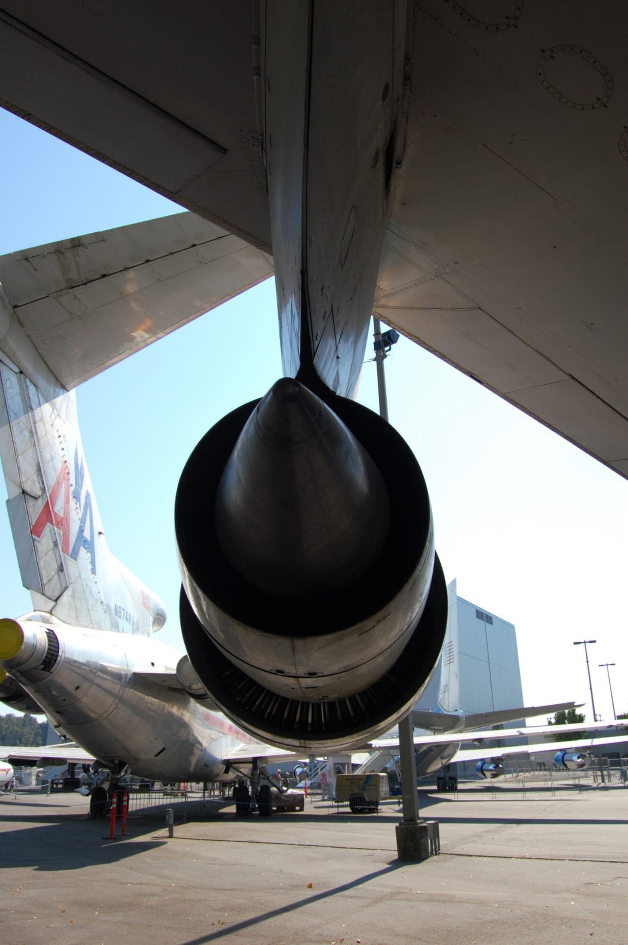 The exhaust cone and nozzle of a JT9D on the 747 prototype City of Everett, seen from directly behind