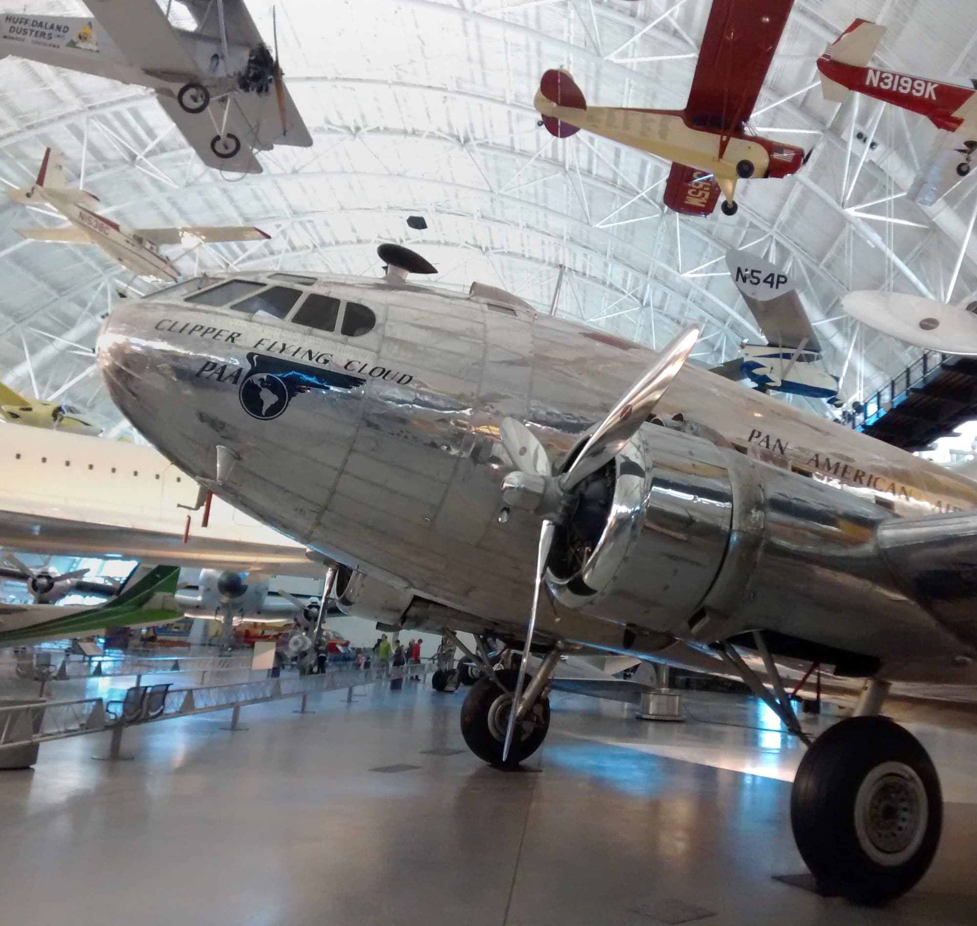 Le Boeing 307 Stratoliner Clipper Flying Cloud en 2014, premier avion de ligne à cabine pressurisée, équipé de Cyclone
