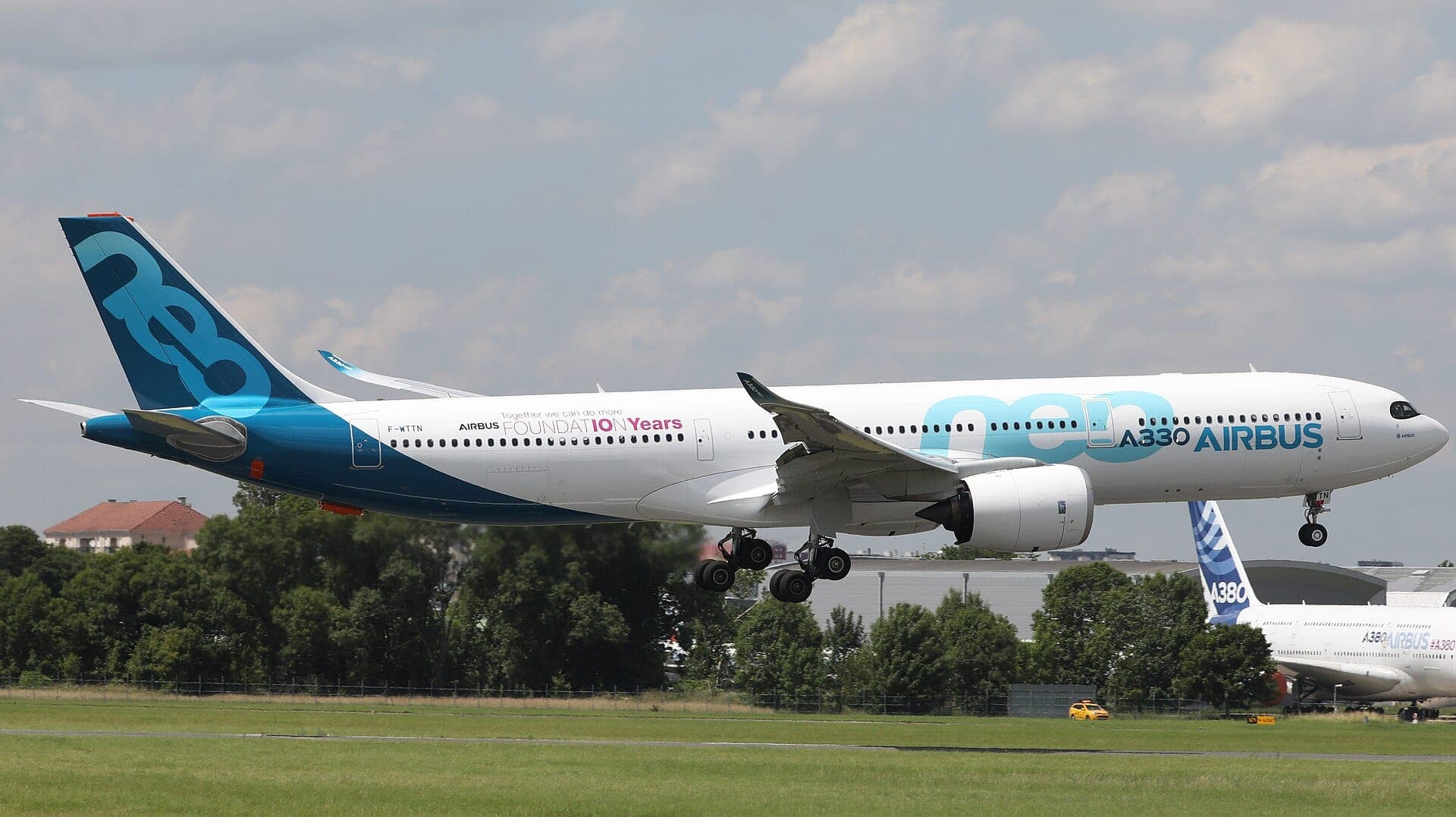 Le démonstrateur Airbus A330neo au Salon du Bourget en 2019