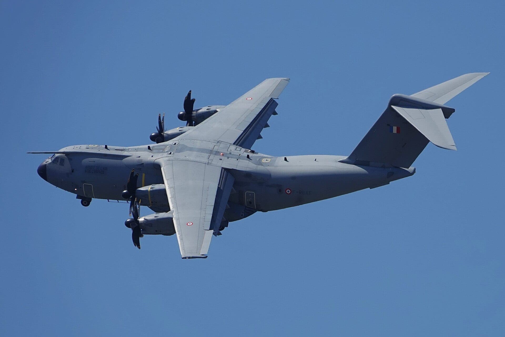 Un A400M Atlas de l'armée de l'Air et de l'Espace au Salon du Bourget en 2025